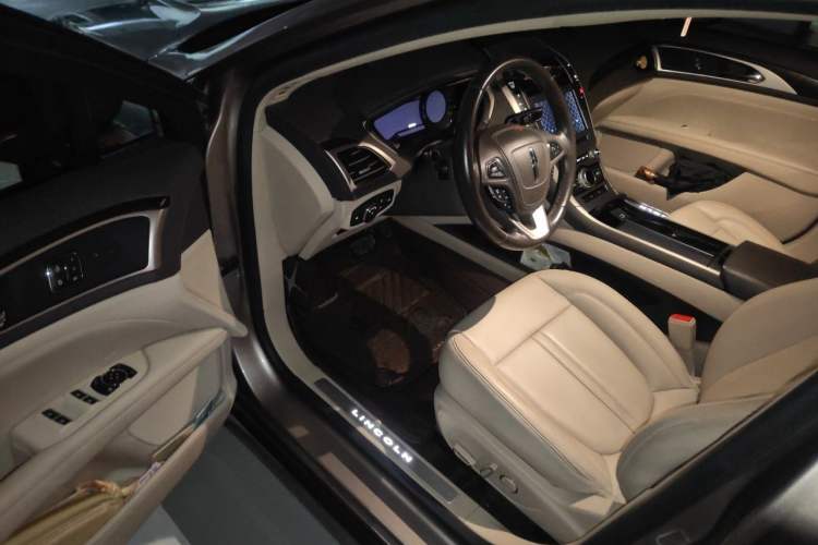 Used Lincoln MKZ 2020 2.0T Deluxe Edition Driver Seat