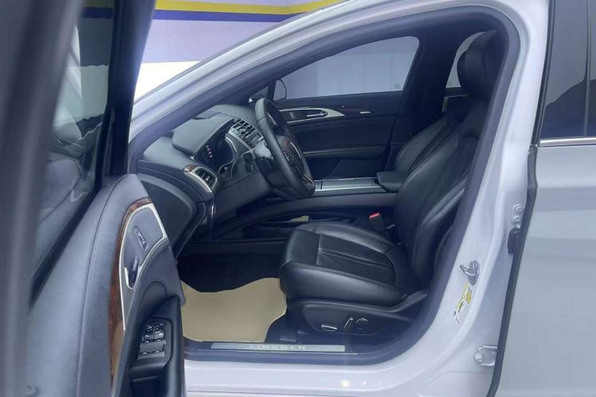 Used Lincoln MKZ 2020 2.0T Luxury Edition Left Front Seat