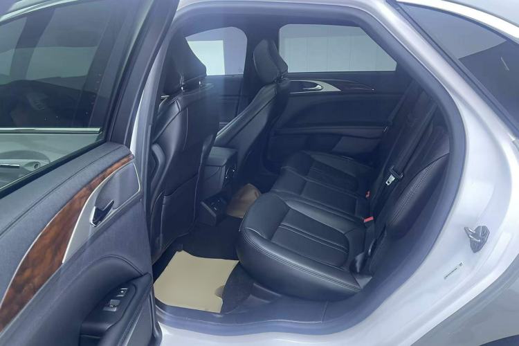 Used Lincoln MKZ 2020 2.0T Luxury Edition Left Rear Seat