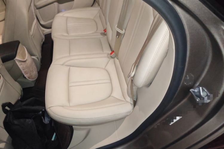 Used Lincoln MKZ 2020 2.0T Deluxe Edition Left Rear Seat