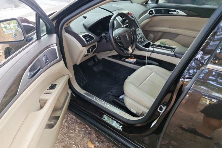Used Lincoln MKZ 2020 2.0T Deluxe Edition Driver Seat