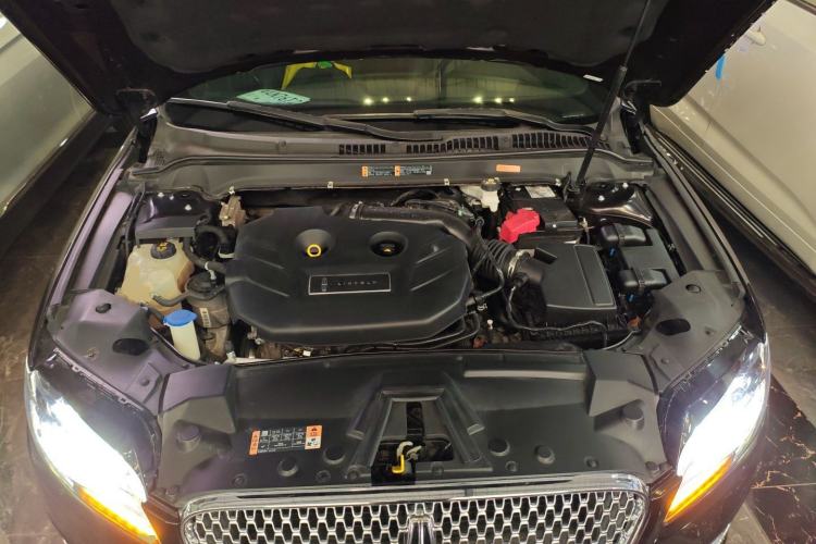 Used Lincoln MKZ 2020 2.0T Deluxe Edition Engine Bay