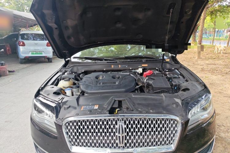 Used Lincoln MKZ 2020 2.0T Deluxe Edition Engine Bay