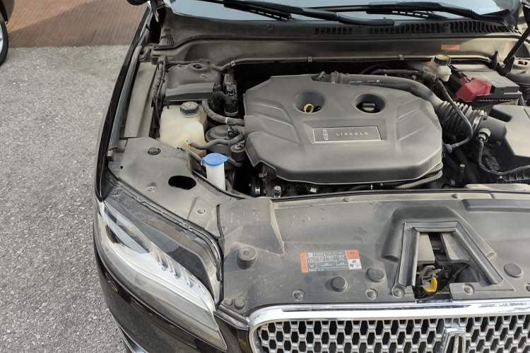 Used Lincoln MKZ 2020 2.0T Luxury Edition Engine Bay Right