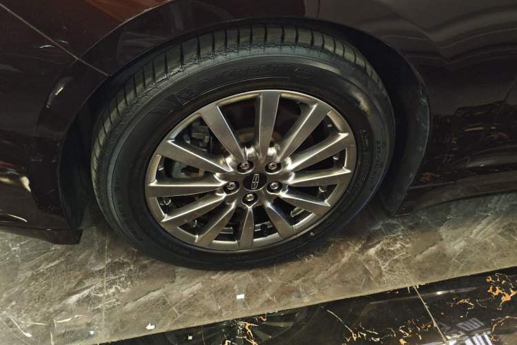 Used Lincoln MKZ 2020 2.0T Deluxe Edition Exterior 3