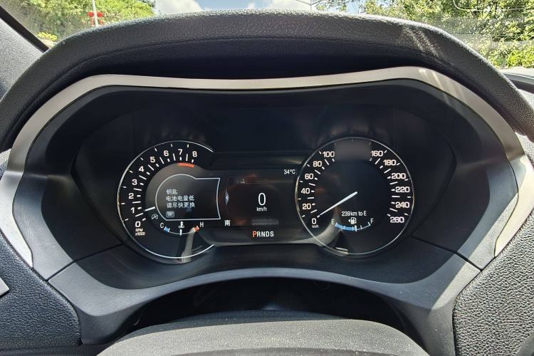 Used Lincoln MKZ 2020 2.0T Deluxe Edition Interior 7