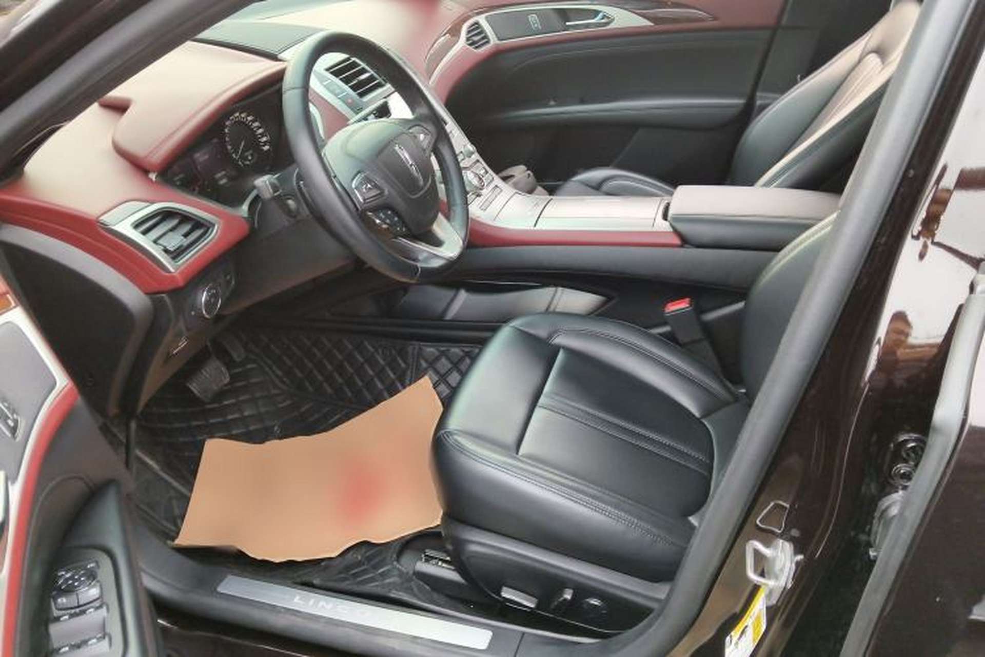 Used Lincoln MKZ 2020 2.0T Deluxe Edition Left Front Seat