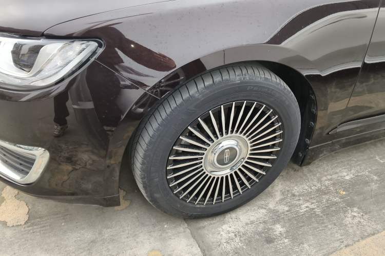 Used Lincoln MKZ 2020 2.0T Deluxe Edition Left Front Wheel Hub