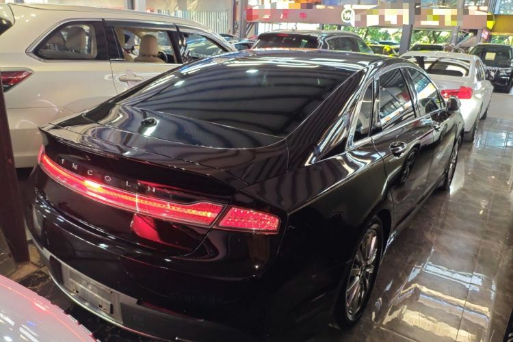 Used Lincoln MKZ 2020 2.0T Deluxe Edition Rear Right 45 Deg