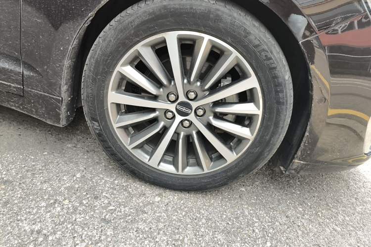 Used Lincoln MKZ 2020 2.0T Luxury Edition Right Front Wheel Hub
