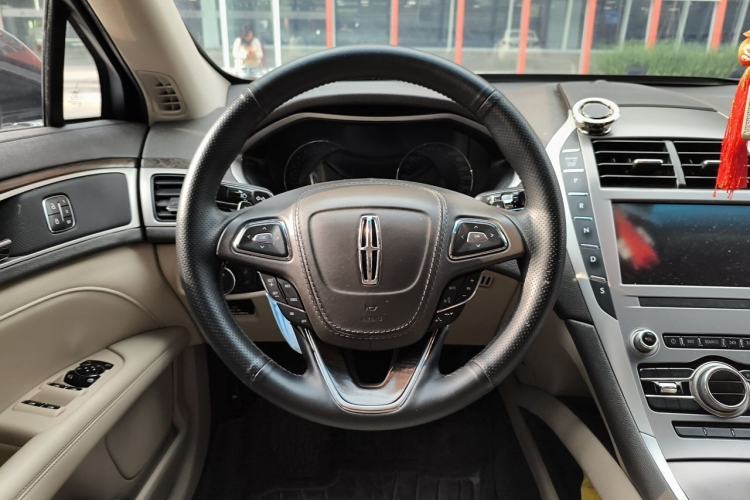 Used Lincoln MKZ 2020 2.0T Luxury Edition Steering Wheel