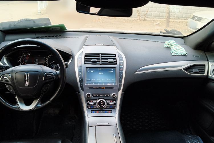 Used Lincoln MKZ 2020 2.0T Prestige Edition Center Console