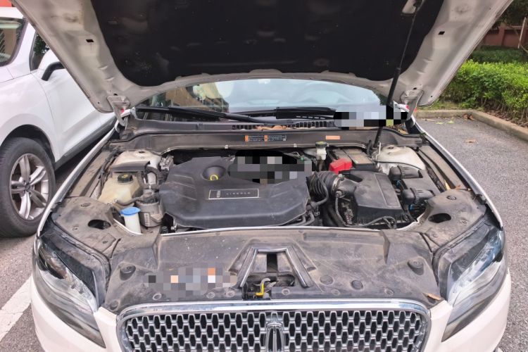 Used Lincoln MKZ 2020 2.0T Deluxe Edition Engine Bay
