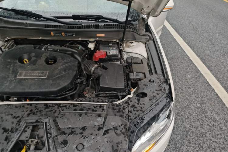 Used Lincoln MKZ 2020 2.0T Zunyue Edition Engine Bay Left