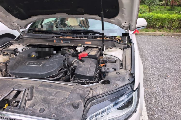 Used Lincoln MKZ 2020 2.0T Deluxe Edition Engine Bay Left
