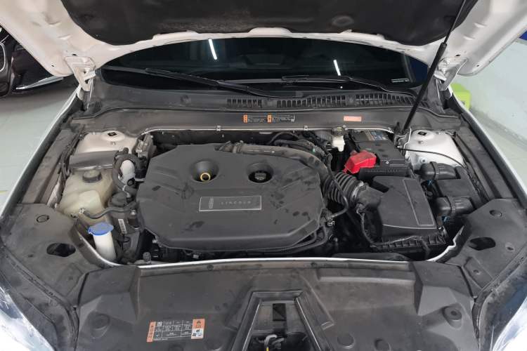 Used Lincoln MKZ 2020 2.0T MONO Limited Luxury Edition MONO WHITE Engine Bay