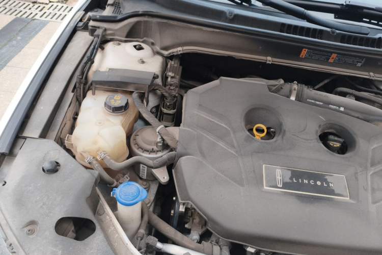 Used Lincoln MKZ 2020 2.0T Zunyue Edition Engine Bay Right