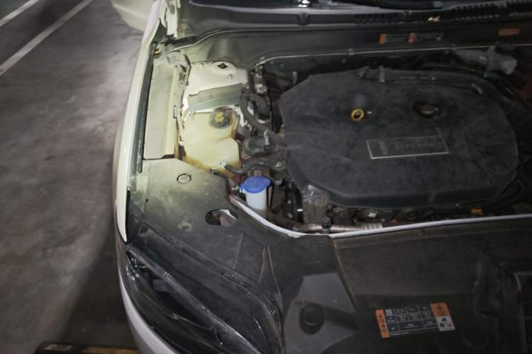 Used Lincoln MKZ 2020 2.0T Prestige Edition Engine Bay Right