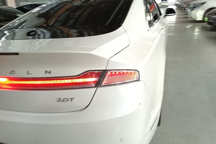 Used Lincoln MKZ 2020 2.0T MONO Limited Edition Prestige Version MONO WHITE Exterior 3