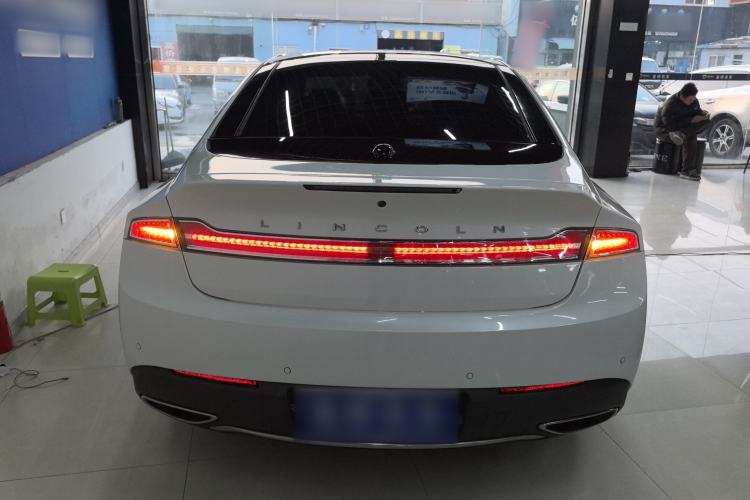 Used Lincoln MKZ 2020 2.0T MONO Limited Luxury Edition MONO WHITE Exterior 4