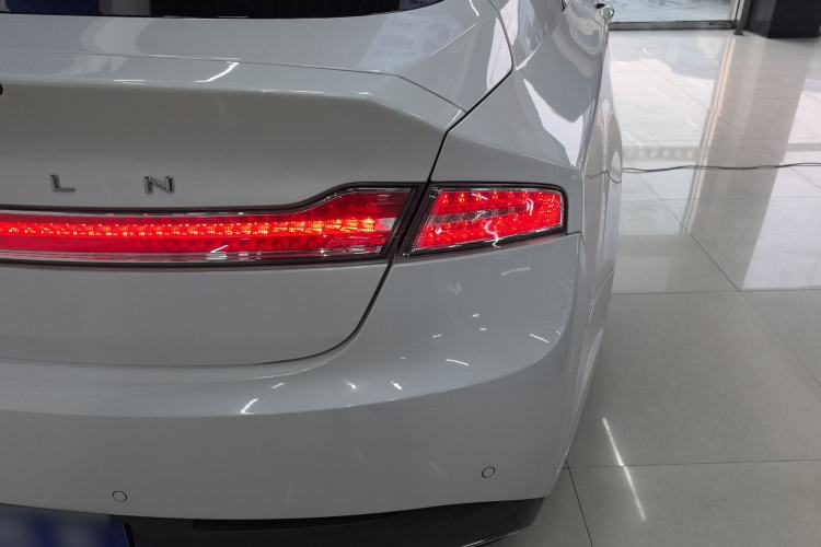 Used Lincoln MKZ 2020 2.0T MONO Limited Luxury Edition MONO WHITE Exterior 6