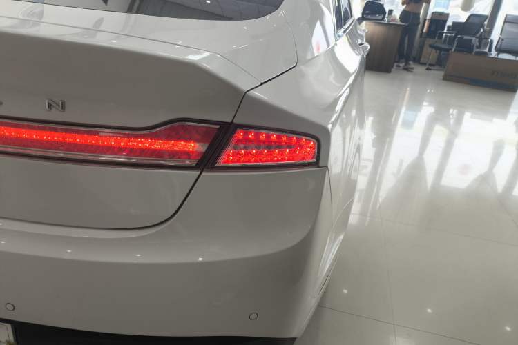 Used Lincoln MKZ 2020 2.0T Deluxe Edition Exterior 6