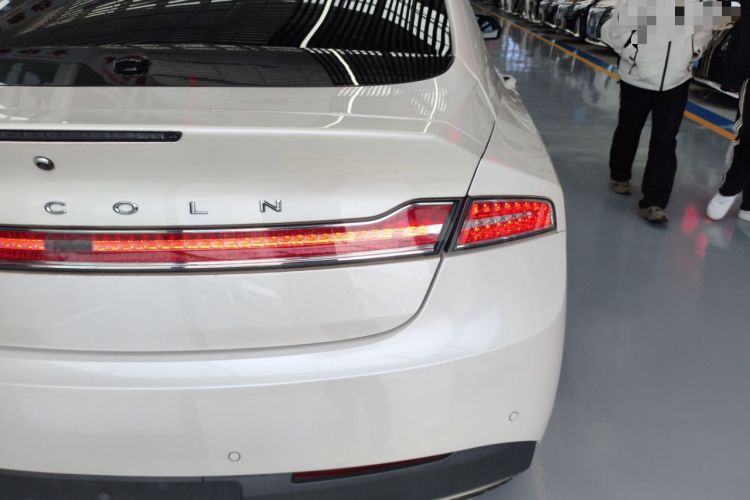 Used Lincoln MKZ 2020 2.0T Deluxe Edition Exterior 6