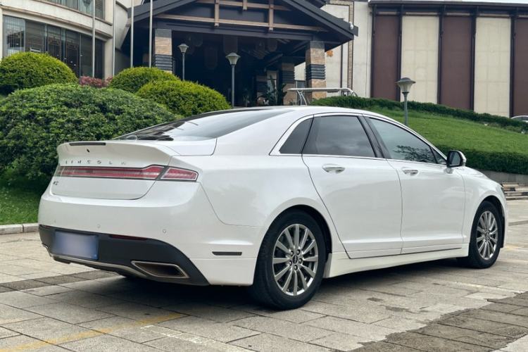 Used Lincoln MKZ 2020 2.0T Deluxe Edition Exterior 9