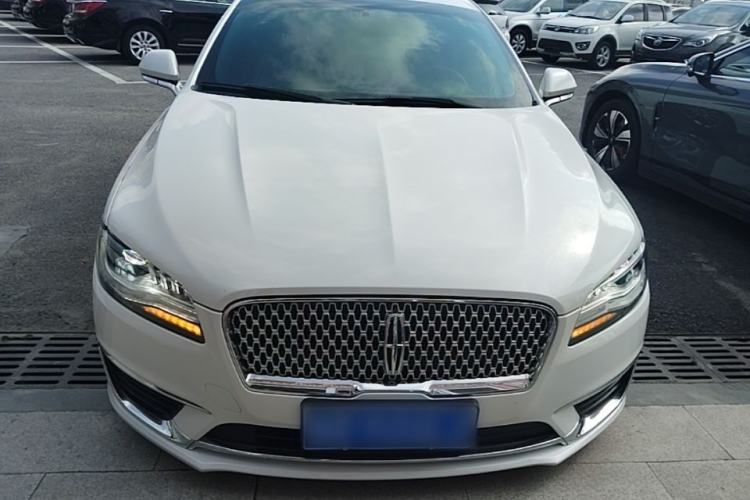 Used Lincoln MKZ 2020 2.0T Deluxe Edition Front