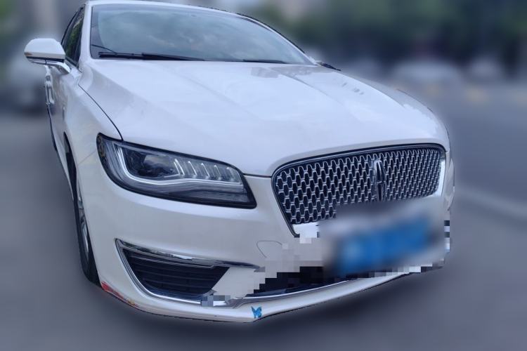 Used Lincoln MKZ 2020 2.0T Luxury Edition Front Right 45 Deg