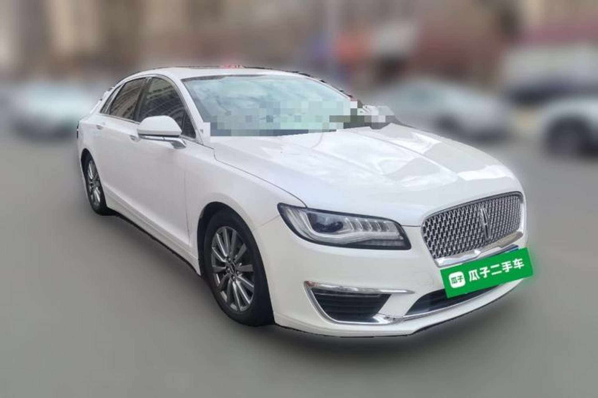Used Lincoln MKZ 2020 2.0T Deluxe Edition Front Right 45 Deg