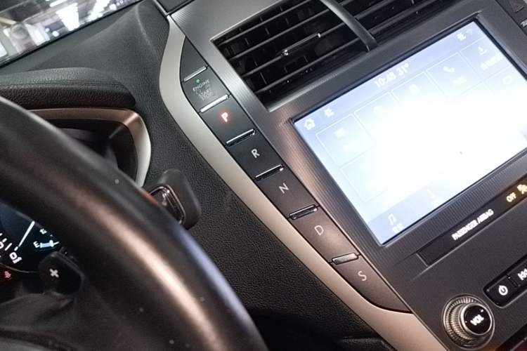 Used Lincoln MKZ 2020 2.0T Deluxe Edition Gear Lever