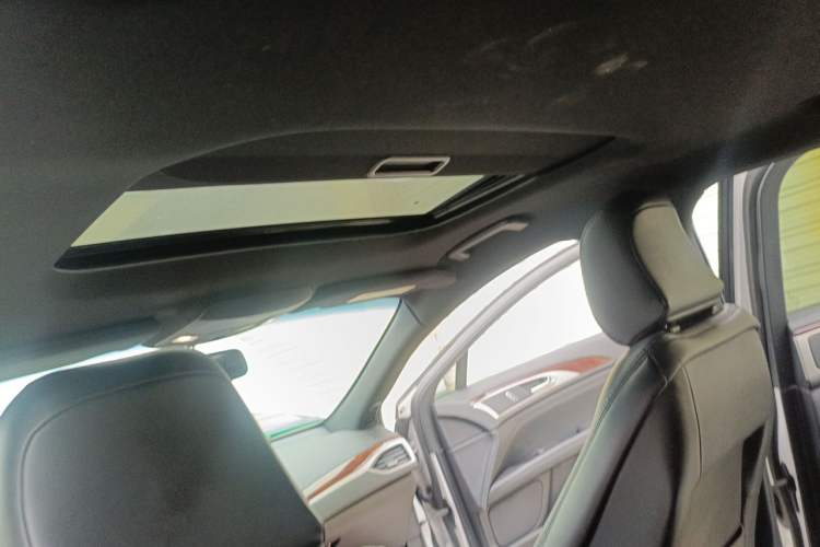 Used Lincoln MKZ  Headliner