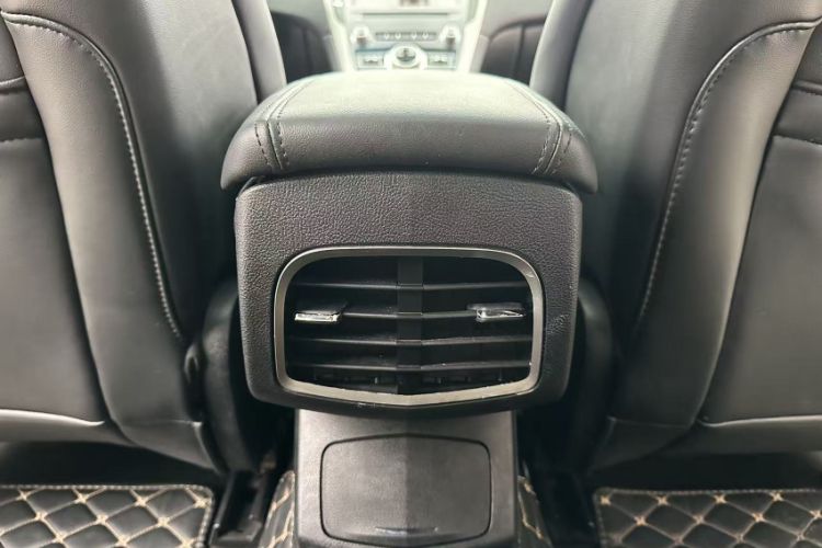 Used Lincoln MKZ 2020 2.0T Deluxe Edition Interior 8