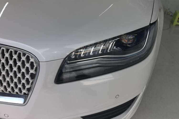 Used Lincoln MKZ 2020 2.0T MONO Limited Luxury Edition MONO WHITE Left Front Headlight