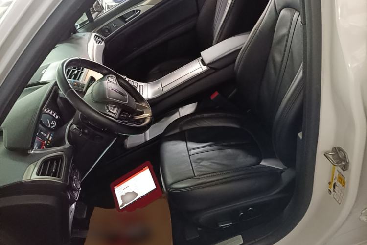 Used Lincoln MKZ 2020 2.0T MONO Limited Edition Prestige Version MONO WHITE Left Front Seat