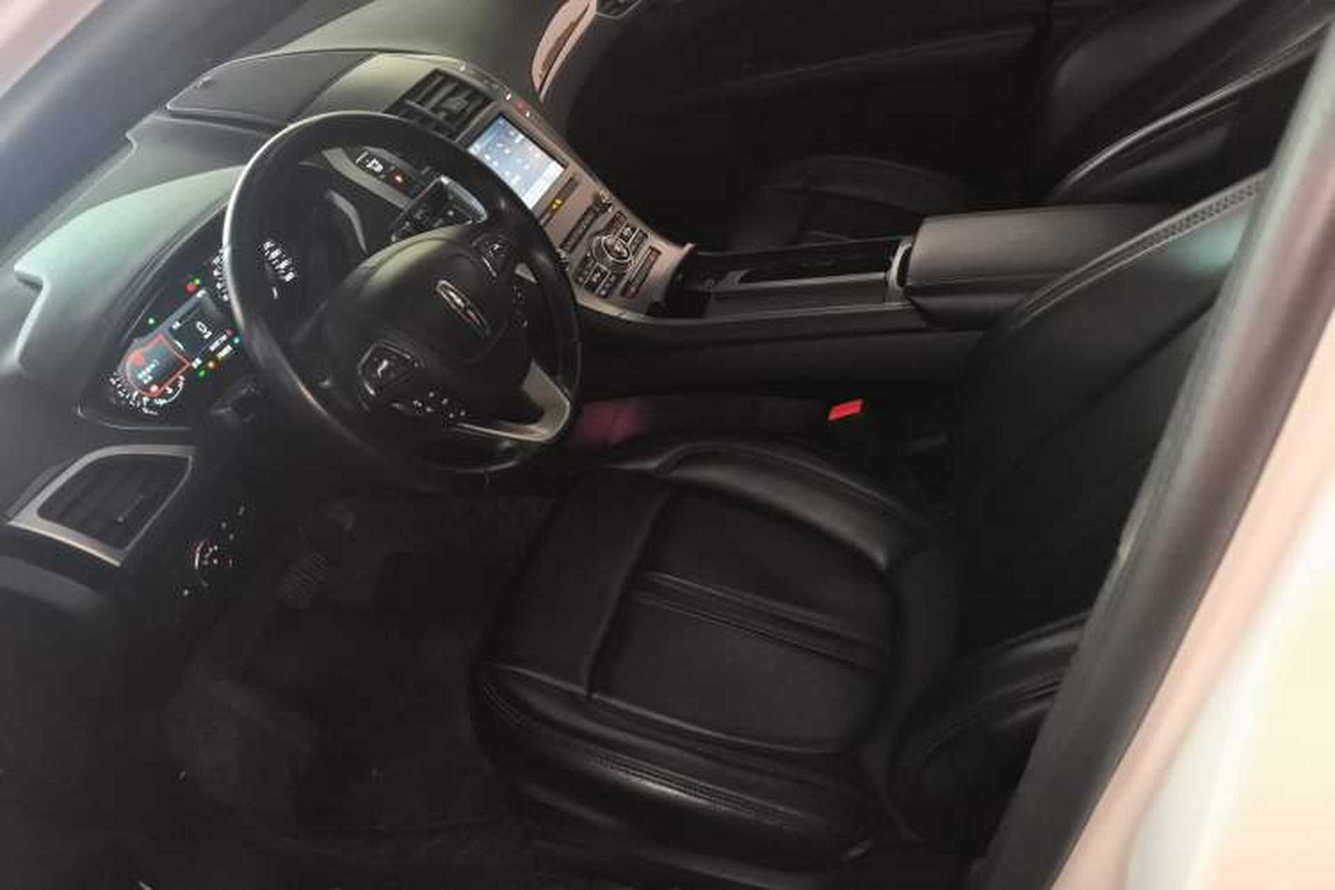 Used Lincoln MKZ 2020 2.0T Deluxe Edition Left Front Seat