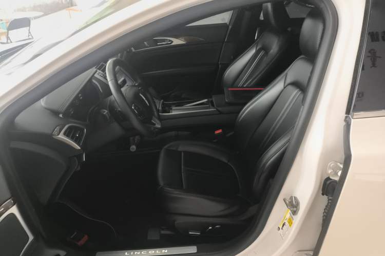 Used Lincoln MKZ 2020 2.0T Deluxe Edition Left Front Seat