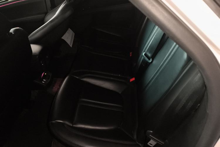 Used Lincoln MKZ 2020 2.0T Deluxe Edition Left Rear Seat