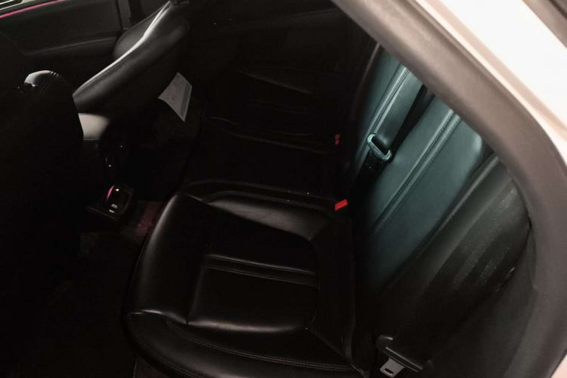 Used Lincoln MKZ 2020 2.0T Deluxe Edition Left Rear Seat