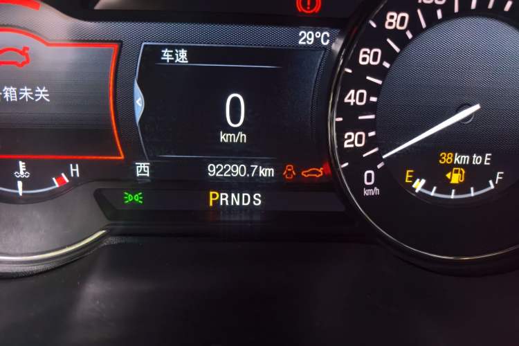Used Lincoln MKZ 2020 2.0T Deluxe Edition Odometer Close Up