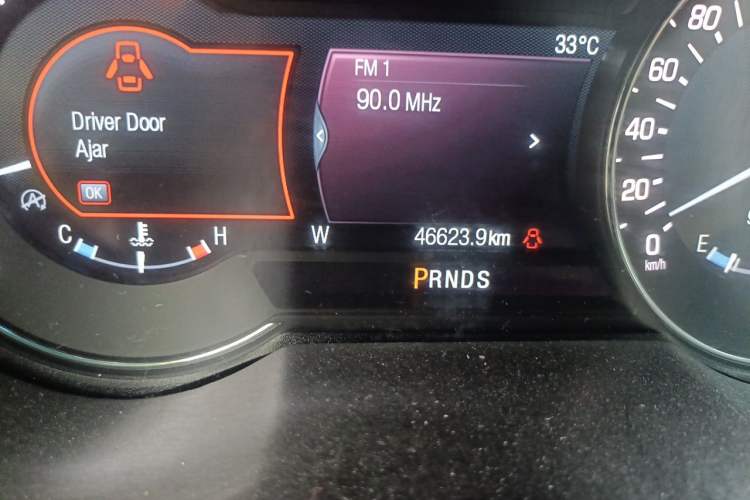 Used Lincoln MKZ 2020 2.0T Deluxe Edition Odometer Close Up