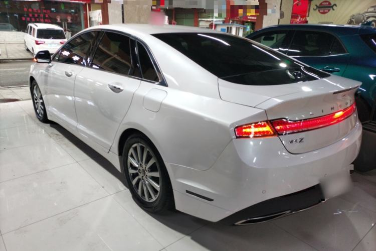Used Lincoln MKZ 2020 2.0T Deluxe Edition Rear Left 45 Deg