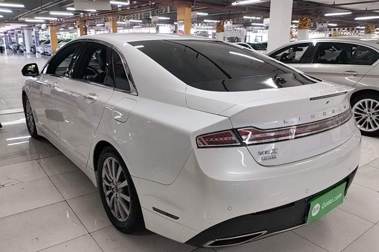 Used Lincoln MKZ 2020 2.0T Deluxe Edition Rear Left 45 Deg