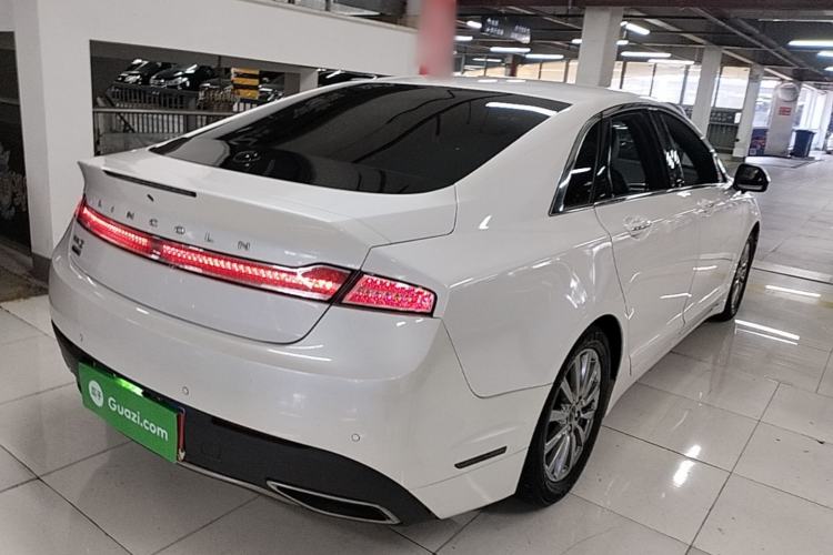 Used Lincoln MKZ 2020 2.0T Deluxe Edition Rear Right 45 Deg