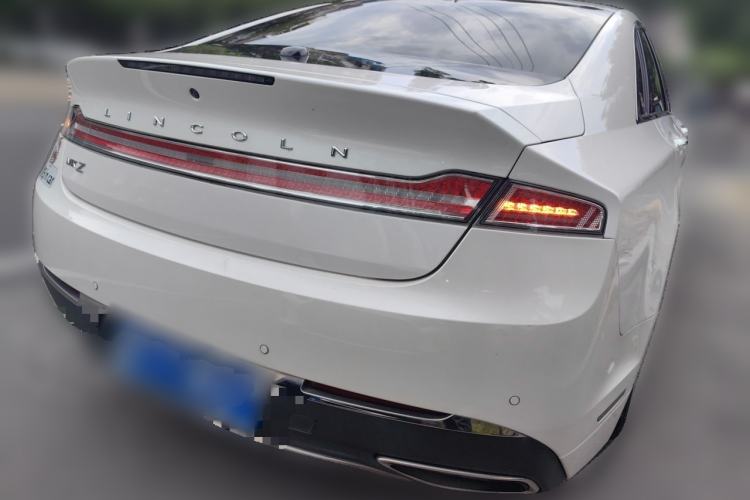 Used Lincoln MKZ 2020 2.0T Luxury Edition Rear Right 45 Deg