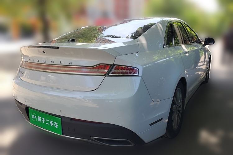 Used Lincoln MKZ 2020 2.0T Deluxe Edition Rear Right 45 Deg