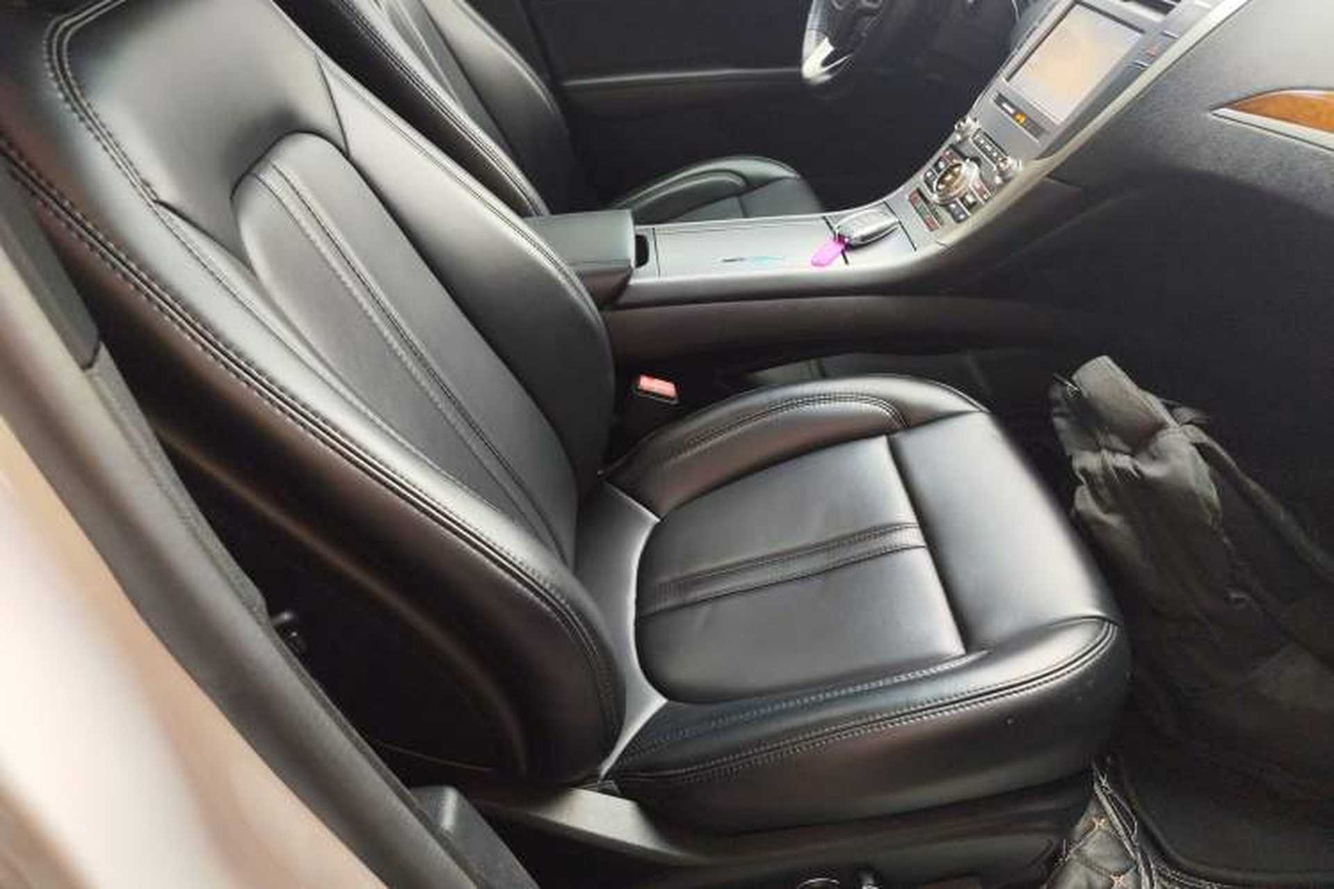 Used Lincoln MKZ 2020 2.0T Deluxe Edition Right Front Seat