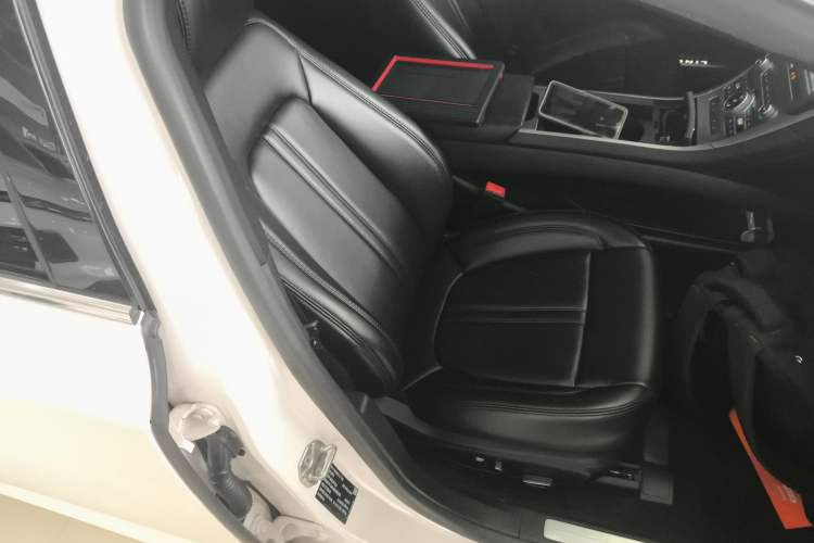 Used Lincoln MKZ 2020 2.0T Deluxe Edition Right Front Seat