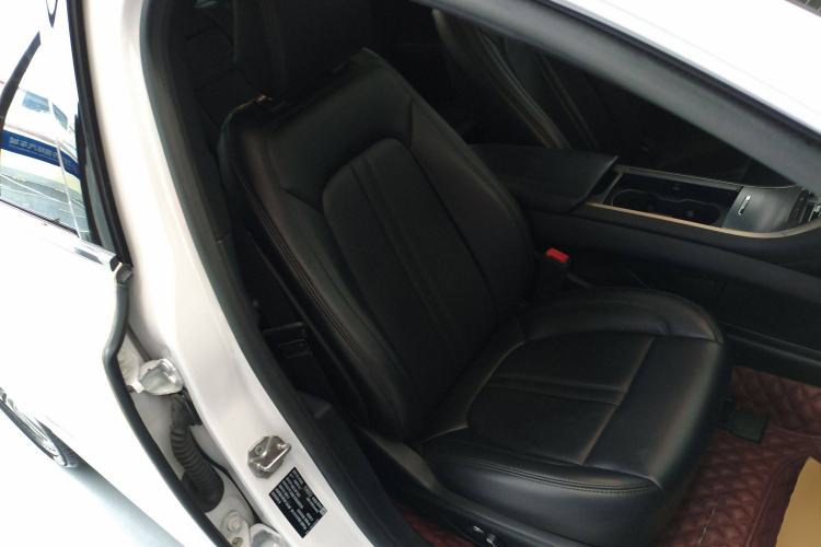 Used Lincoln MKZ 2020 2.0T Deluxe Edition Right Front Seat
